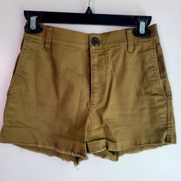 MADEWELL High-rise Twill Raw Hem Shorts  Army Green 24 - Picture 2 of 4